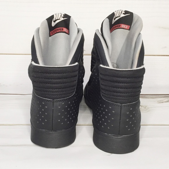**SOLD** NIKE Flystepper 2K3 Hightop Sneakers - Picture 4 of 8